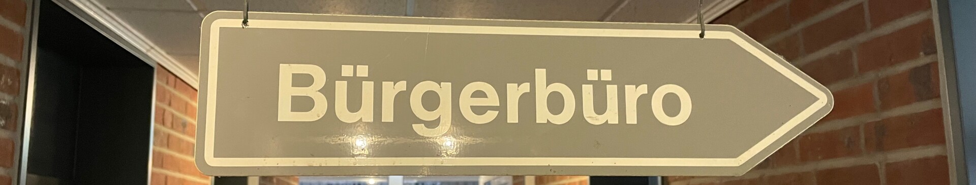 Bürgerbüro Schild im Flur FB III qf