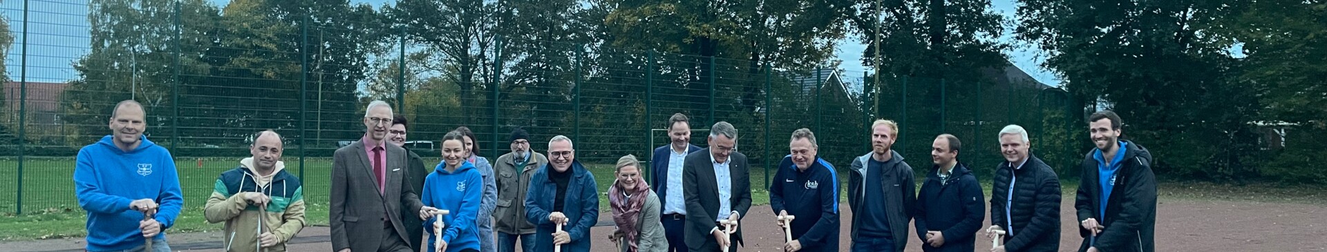 SV Groß Hesepe Leichtathletik Spatenstich Tartanbahn quer