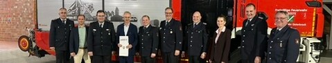 Ehrung Bgm Höke Aufnahme in Alters- und Ehrenabteilung - Freiwillige Feuerwehr Osterbrock