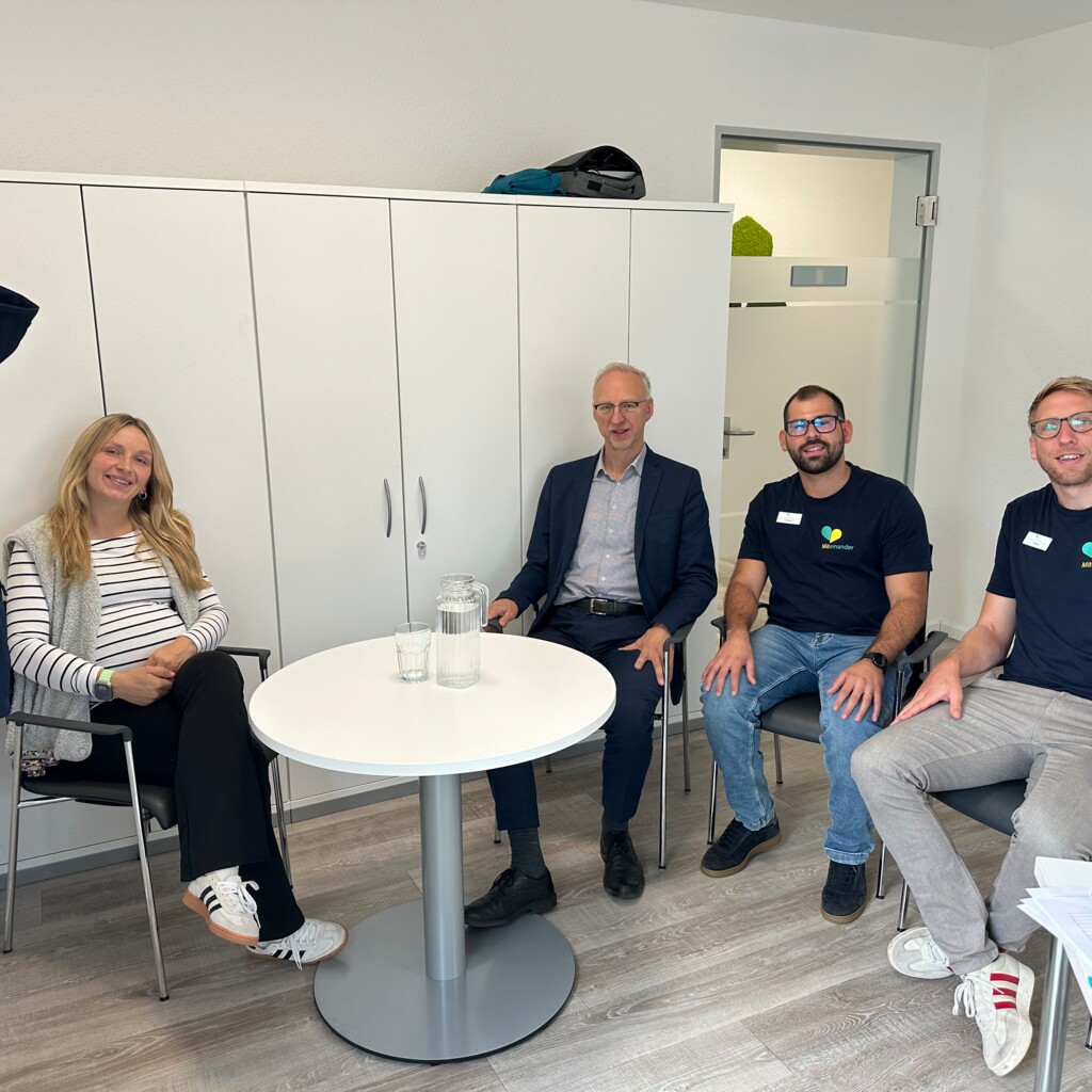 GF M, Espinola, Bgm Höke, Heimleitung  Leguizamon, PDL Lüke im Gespräch - Gemeinde Geeste