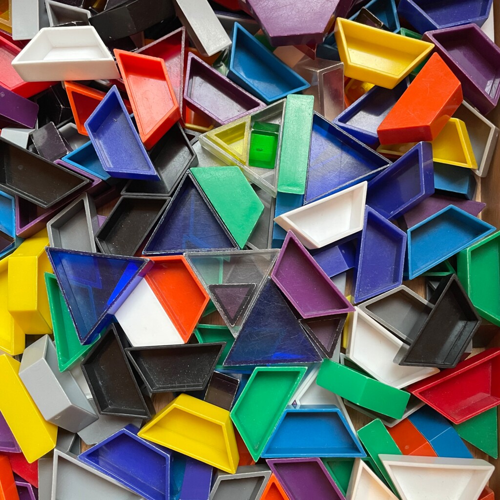 Pauluskindergarten bunte Steine spielen - Gemeinde Geeste