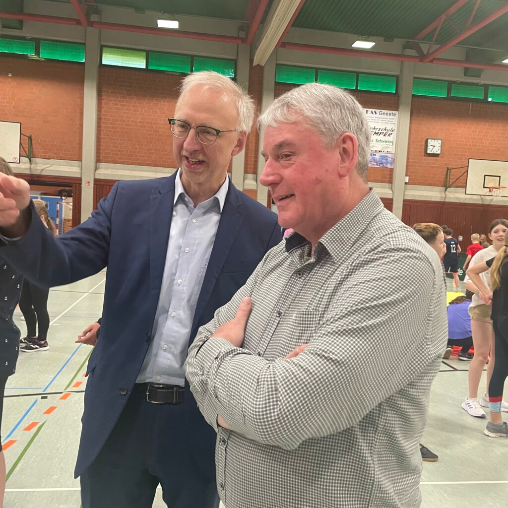 Schulleiter und Bürgermeister - Gemeinde Geeste