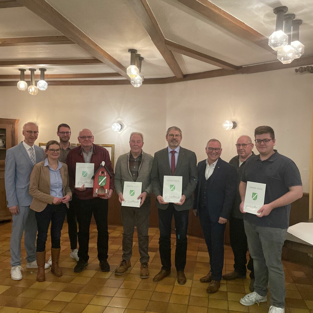 Ehrung Ehrenamt Gruppe hoch - Neujahrsempfang 2026 Gemeinde Geeste web