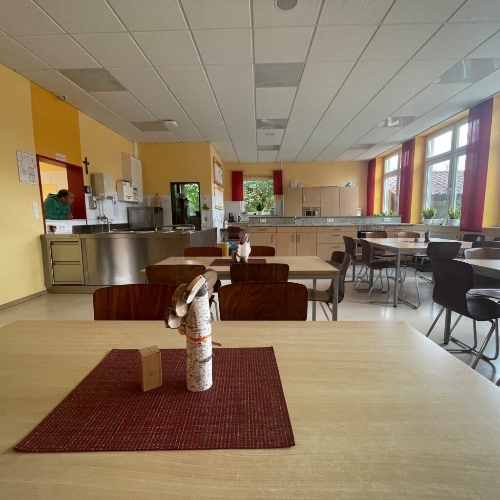 Mensa Tische Küche Ludgerischule - Gemeinde Geeste