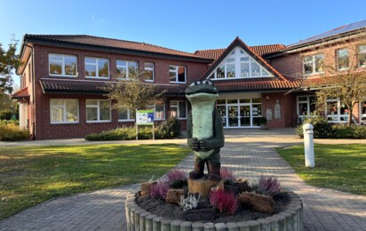 MOORex begrüßt täglich Schüler, Lehrer und Eltern in der Bonifatiusschule