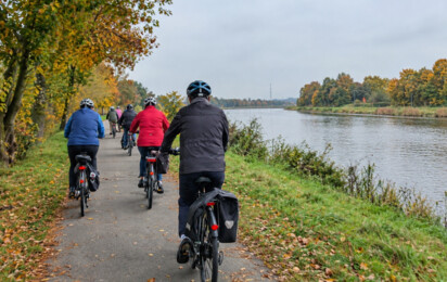 Radfahren im Herbst am Kanal - Geführte Radtouren in Geeste ai