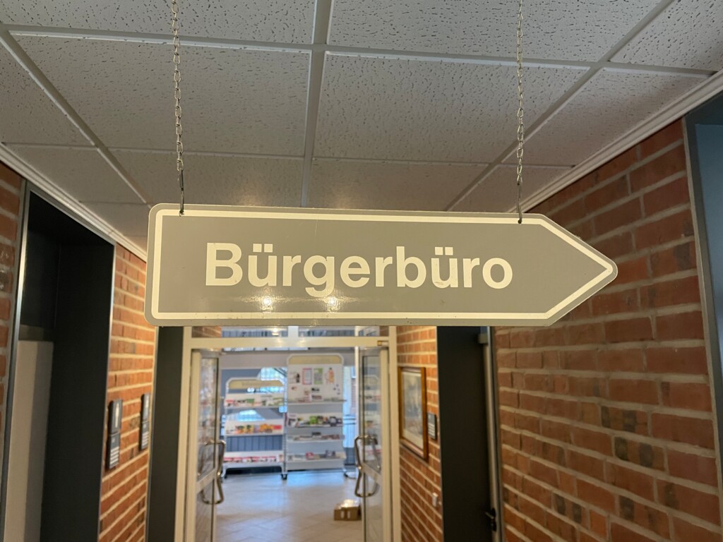 Bürgerbüro Schild im Flur FB III qf