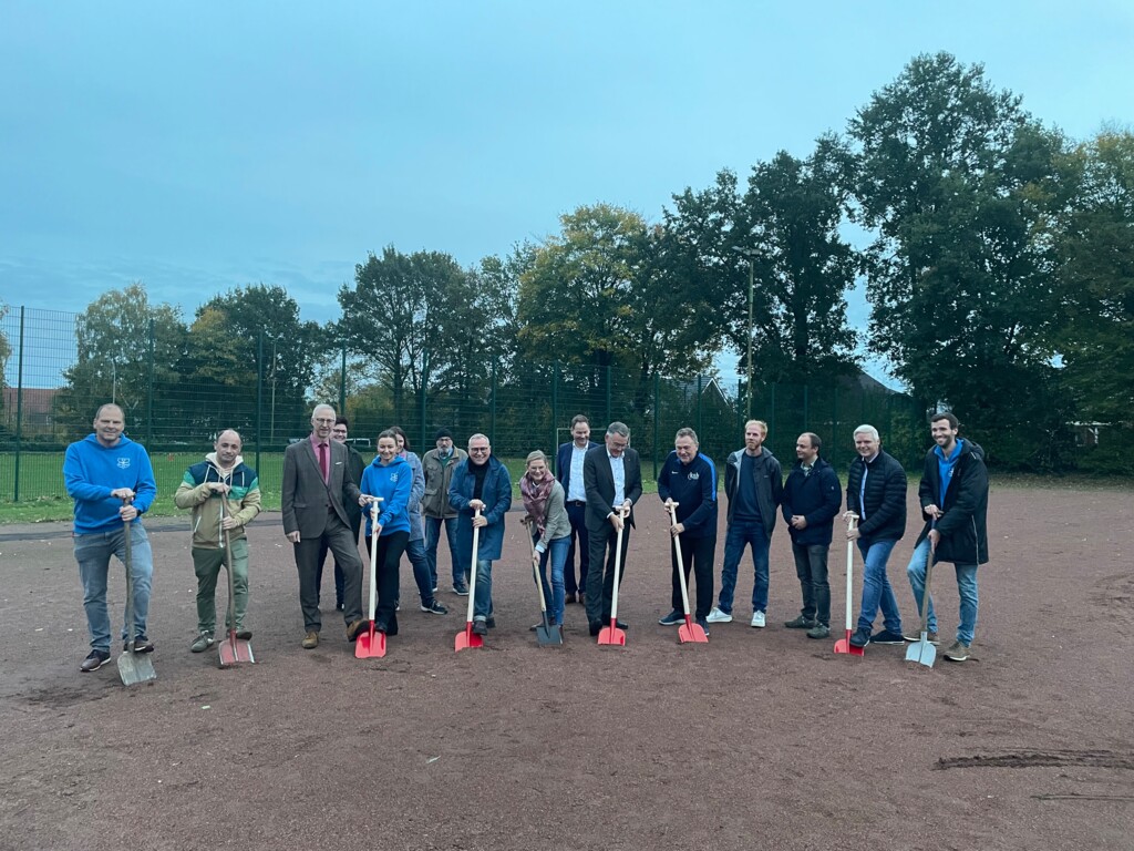 SV Groß Hesepe Leichtathletik Spatenstich Tartanbahn quer