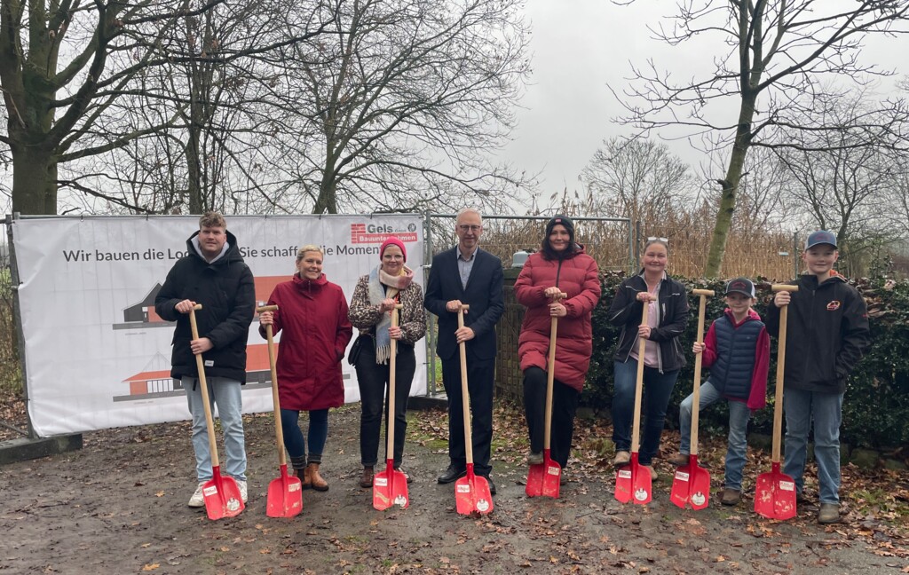 Erster Spatenstisch Erweiterung Kräuterhof Bramhar - Gemeinde Geeste zg